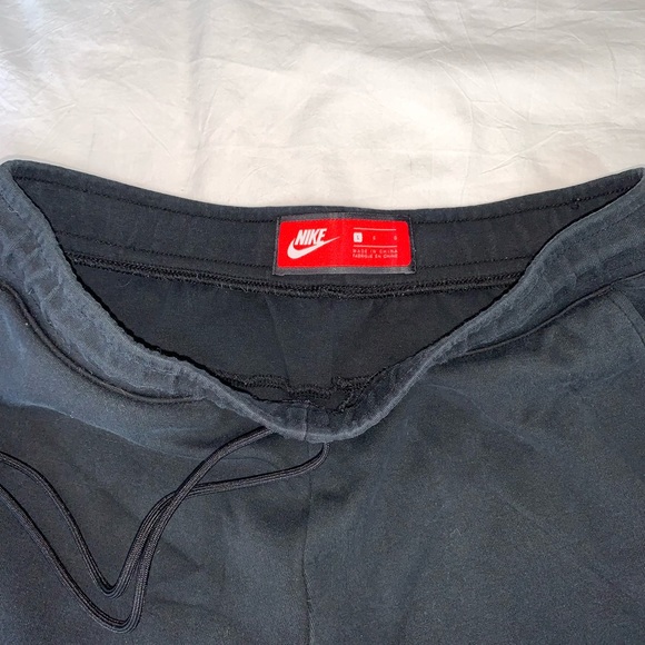 Nike Athletic Sweatshorts - Picture 3 of 4